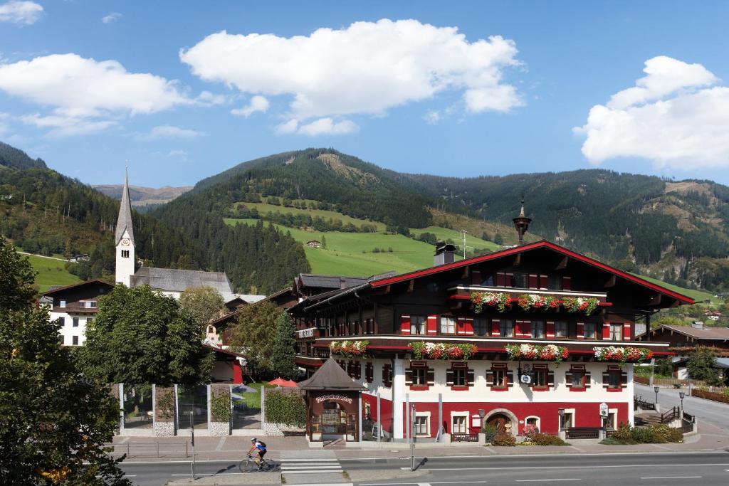 Hotel Flatscher Stuhlfelden Kültér fotó